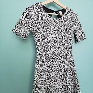 H&M Black and white skater dress